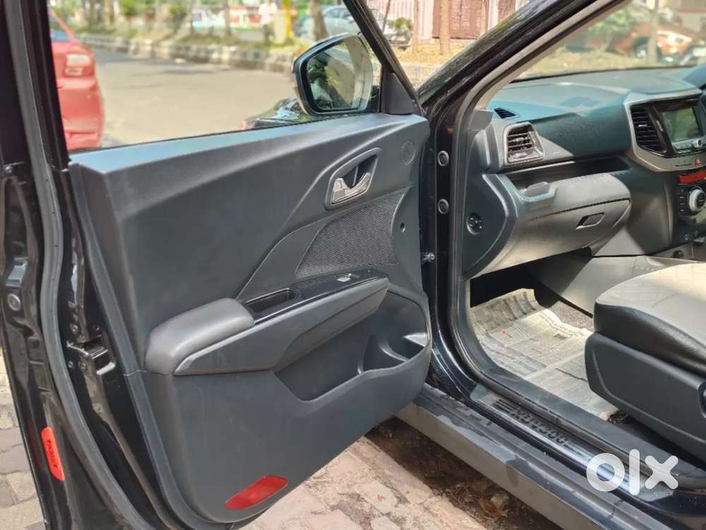 Mahindra Xuv300 W8, 2022, Petrol