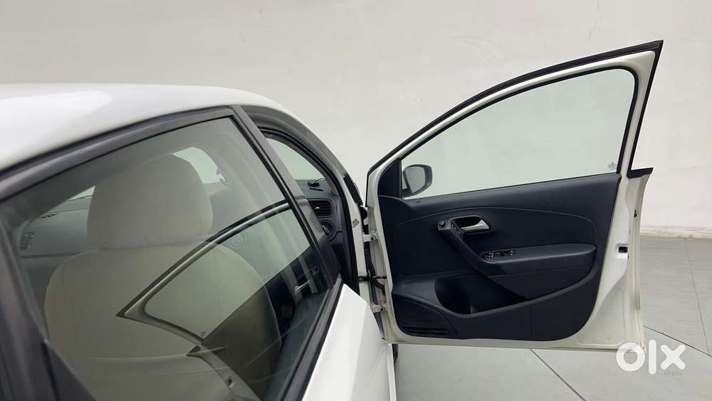 Volkswagen Polo Petrol Comfortline 1.2l, 2017, Petrol