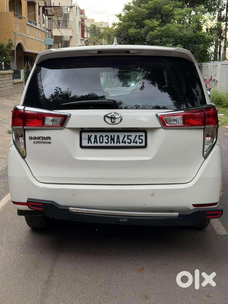 Toyota Innova Crysta 2.8z Automatic, 2016, Diesel