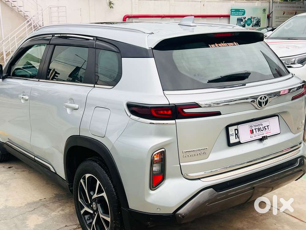 Toyota Urban Cruiser Hyryder 1.5 V Hybrid, 2024, Cng & Hybrids