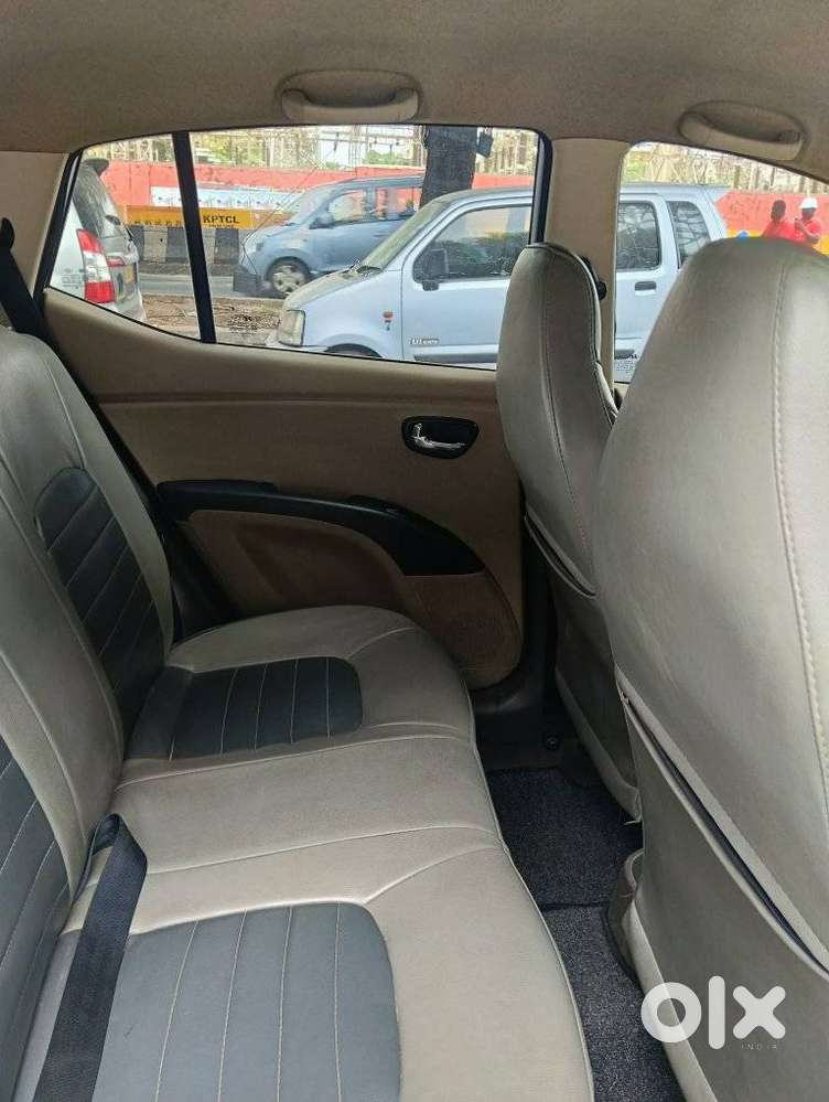 Hyundai I10 Sportz, 2014, Petrol