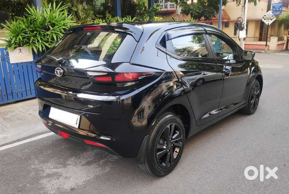 Tata Altroz 1.2 Xz Plus Dark Edition, 2023, Petrol
