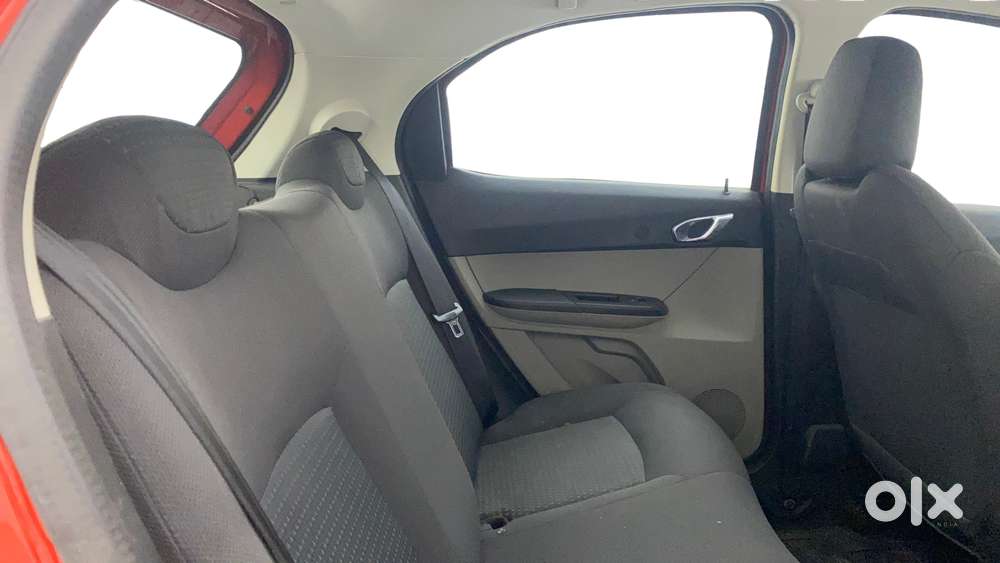 Tata Tiago 1.2 Revotron Xz, 2017, Petrol