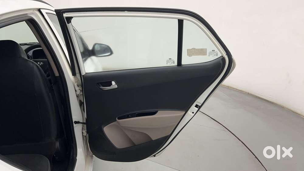 Hyundai Grand I10 1.2 Kappa Asta At Vtvt, 2016, Petrol