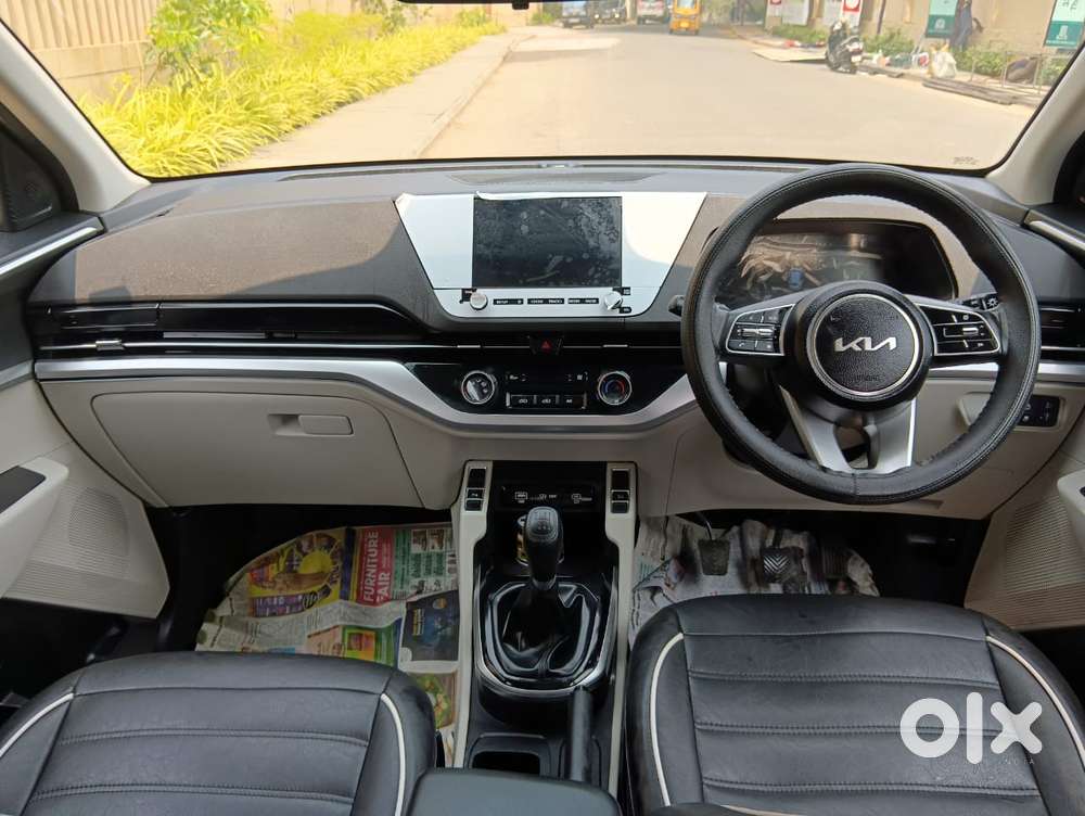 Kia Carens 1.5 Prestige 7 Str, 2023, Petrol