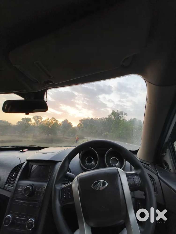 Mahindra Xuv500 2015