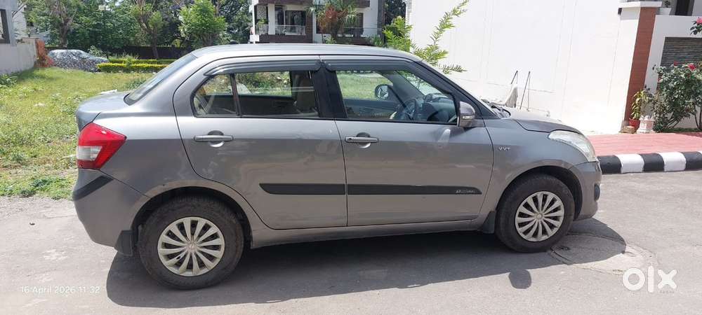Swift Dzire Petrol 2012