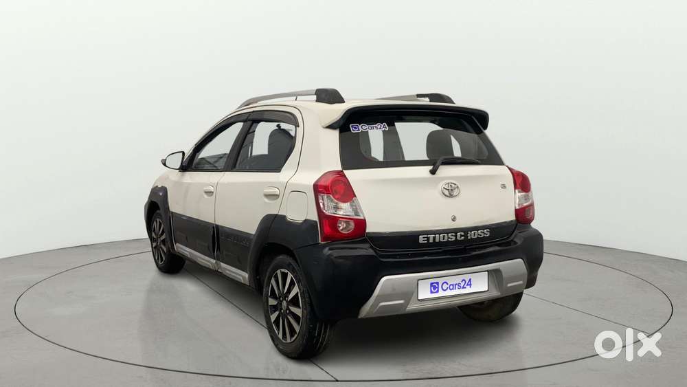 Toyota Etios Cross 1.2 G, 2015, Petrol