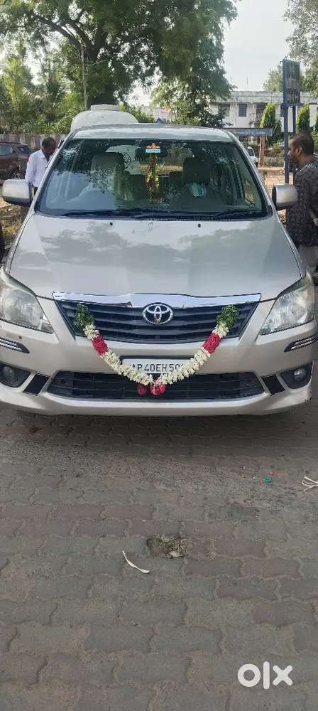 We Are Selling An Innova Which In Super Condition And Super Look