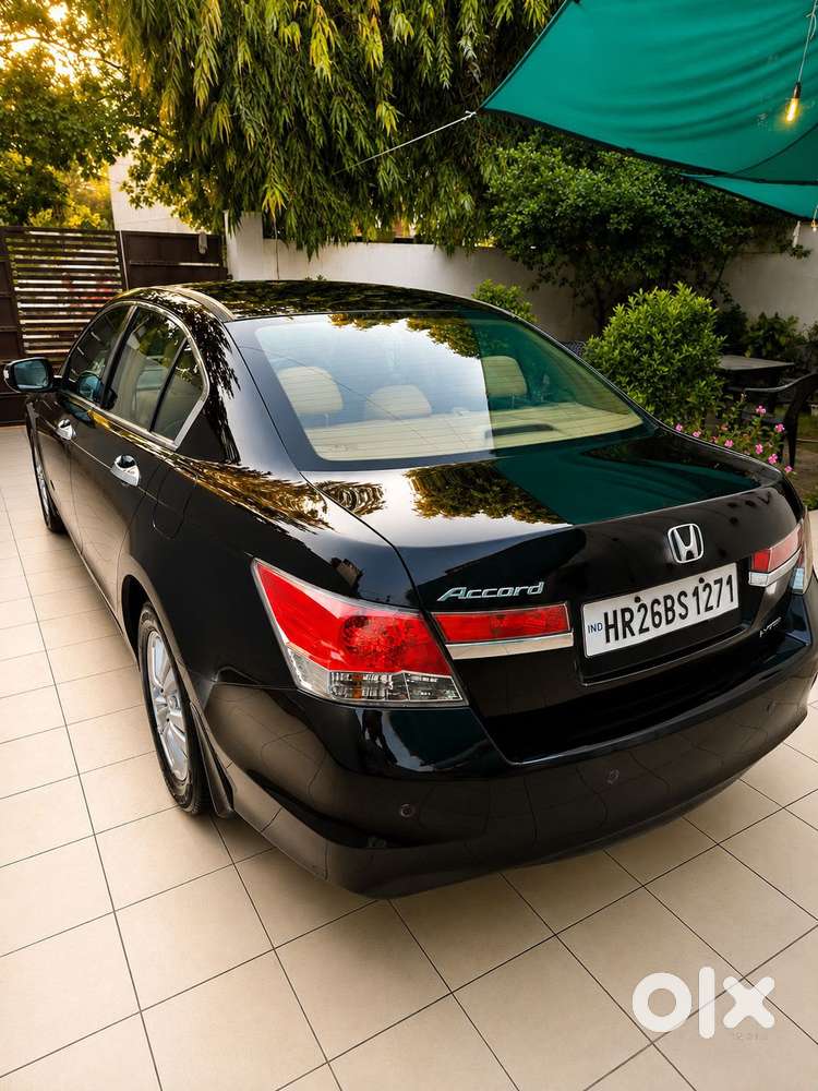 Honda Accord 2.4 Elegance Manual, 2012, Petrol