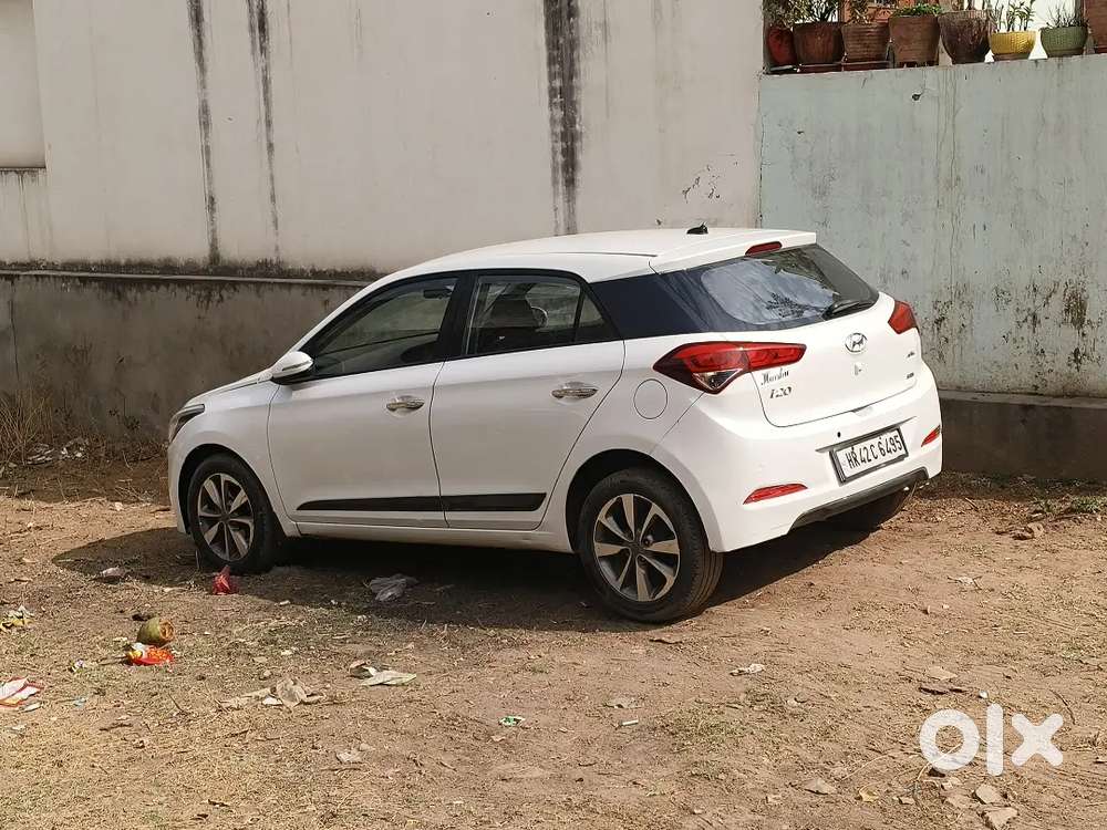 Hyundai I20 2015 Diesel 125000 Km Driven