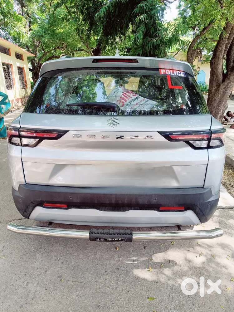 Maruti Suzuki Brezza November 2023 Petrol 14106 Km Driven