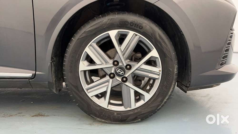 Hyundai Verna 1.5 Sx (o) Petrol Mt, 2023, Petrol
