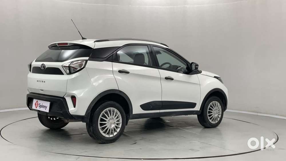 Tata Nexon 1.2 Revotron Xm (s), 2022, Petrol