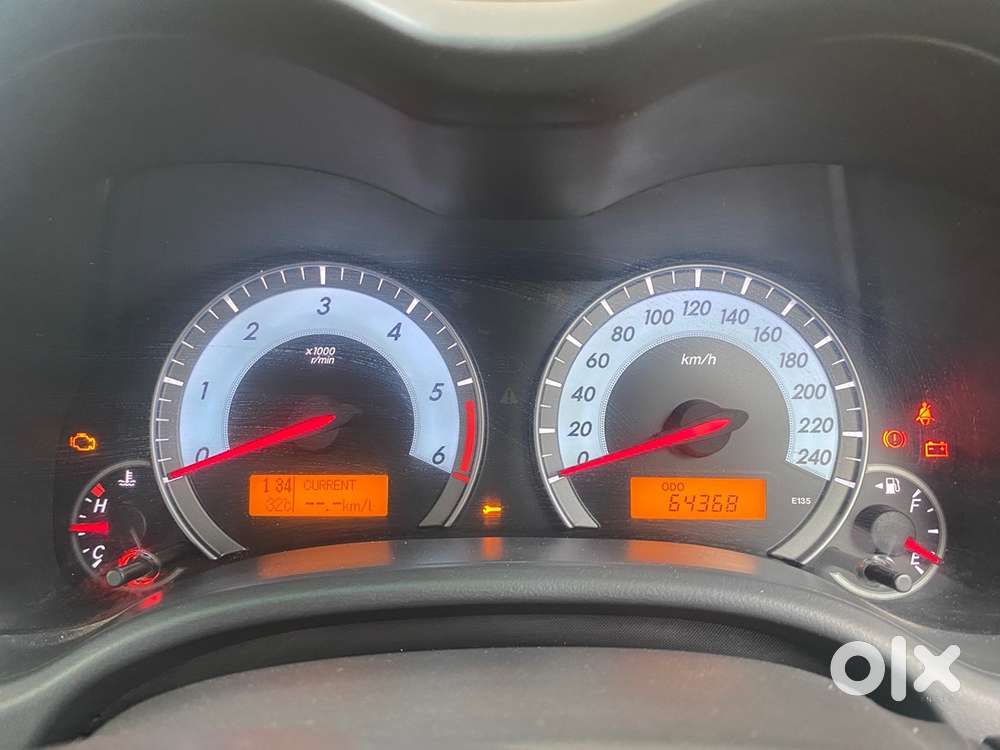 Toyota Corolla Altis 2012