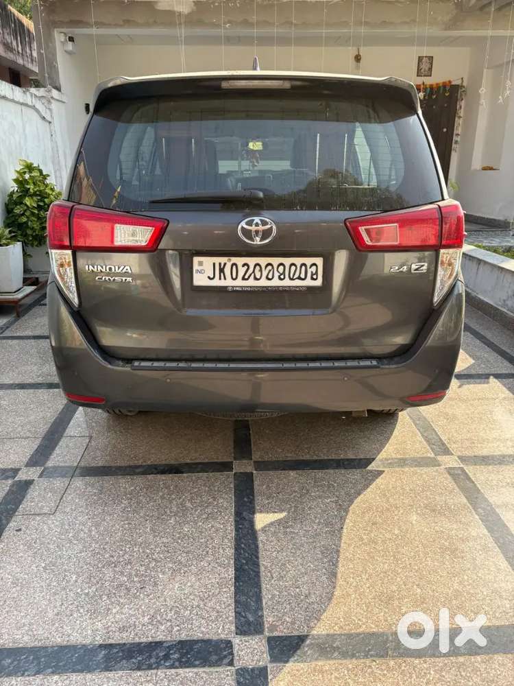 Toyota Innova Crysta 2021 Diesel 39235 Km Driven