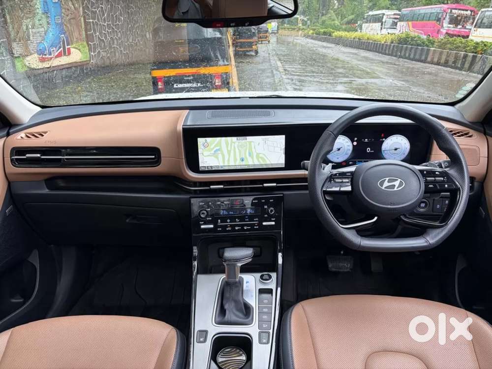 Hyundai Alcazar, 2025, Petrol