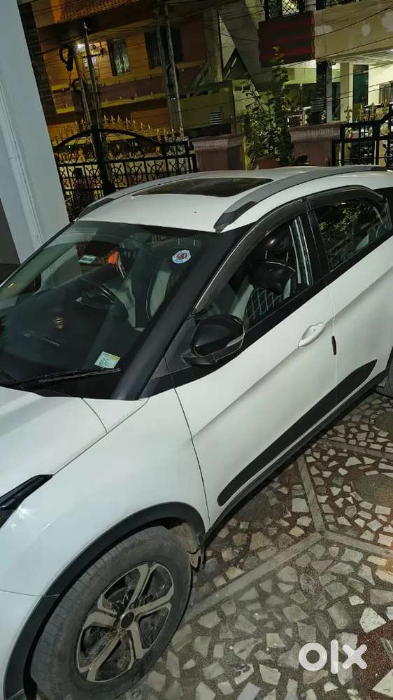 Tata Nexon Xz Plus Hs Diesel  Topend Model