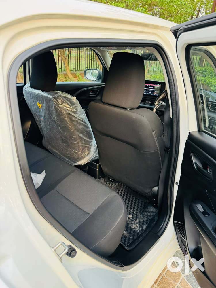 Maruti Suzuki Swift Lxi Optional-o, 2025, Petrol