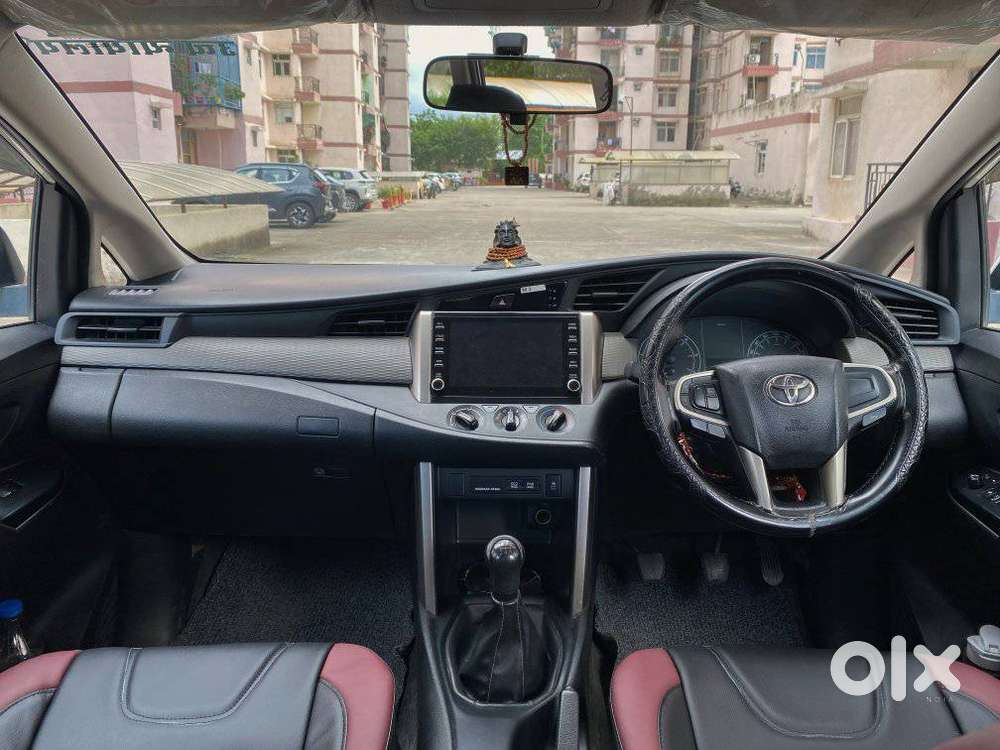 Toyota Innova Crysta [2020-ongoing] 2.4 Gx 7 Str, 2023, Diesel