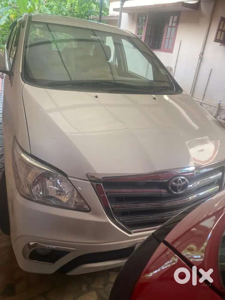 Toyota Innova Petrol 2005