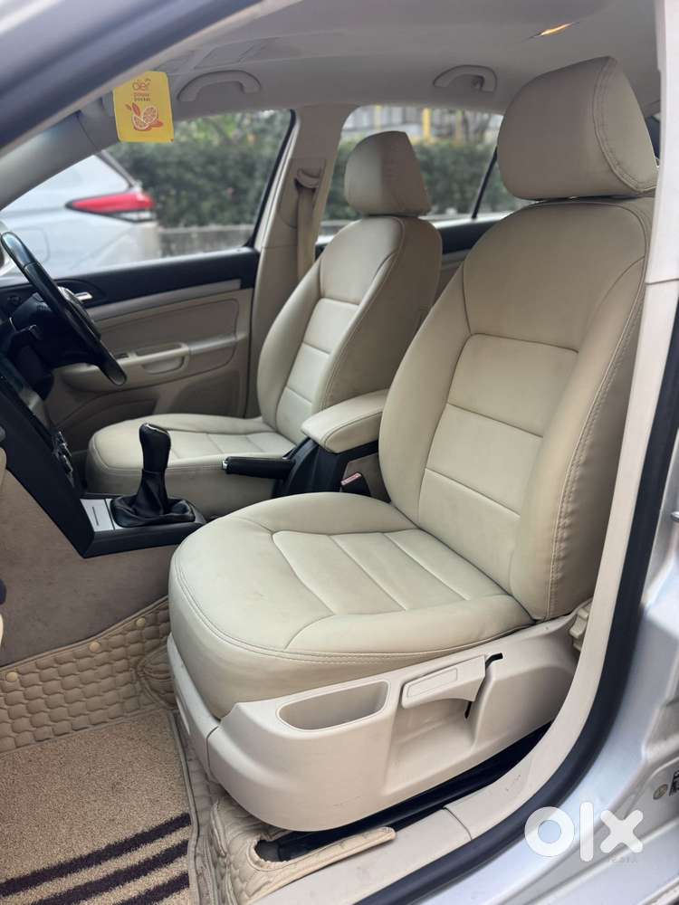 Skoda Laura 1.8 Tsi Ambiente, 2012, Petrol