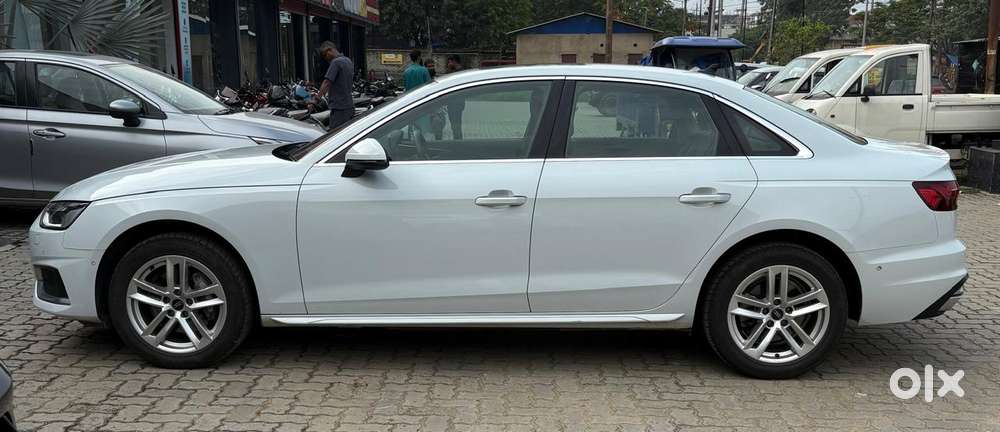 Audi A4 2.0 Technology 40 Tfsi, 2025, Petrol