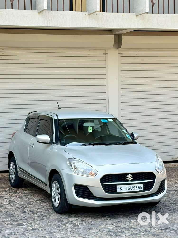 Maruti Suzuki Swift Vxi + Manual, 2023, Petrol