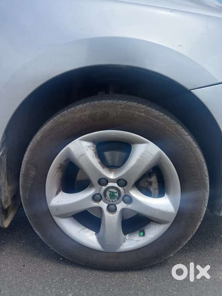 Skoda Rapid Elegance 2013 With 127k Km