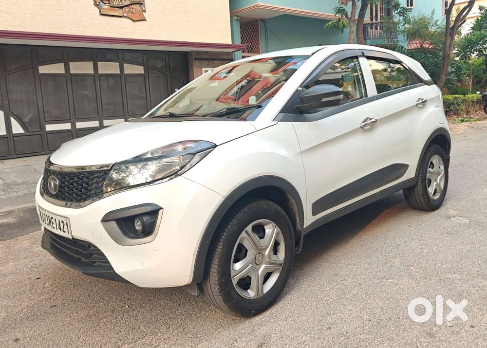 Tata Nexon 1.2 Revotron Xma Amt (s), 2019, Petrol