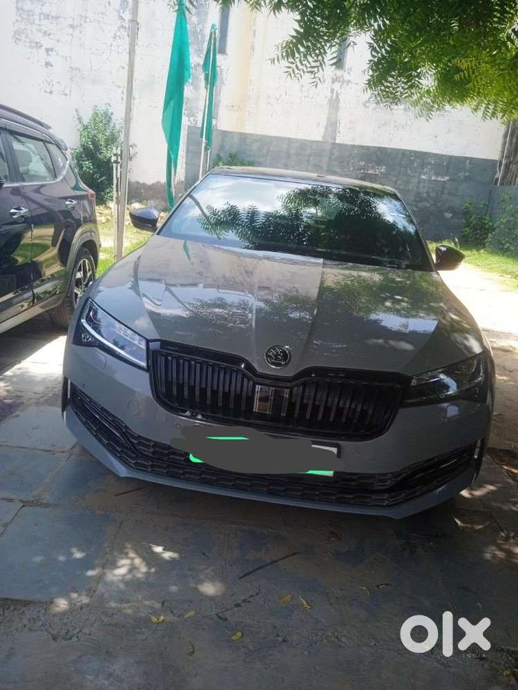 Skoda Superb Petrol 2022