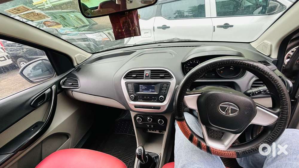 Tata Tiago 1.2 Revotron Xt (o), 2017, Petrol