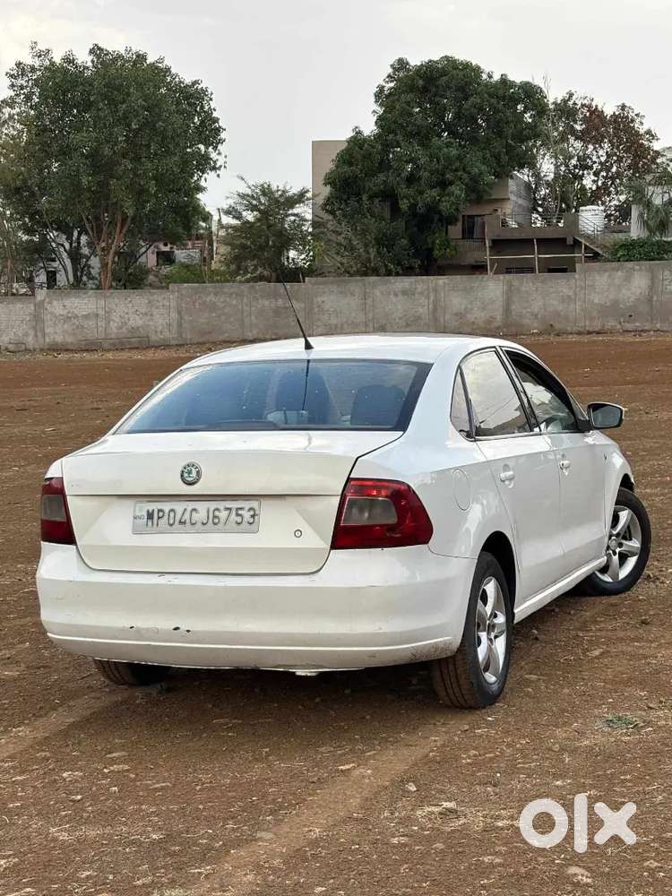 Skoda Rapid 
Model 2012 
Both Key Available 
Insurance Valid