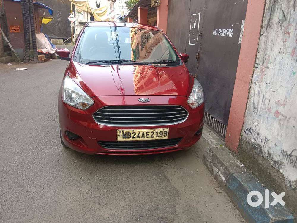 Ford Figo 1.2p Titanium Mt, 2015, Petrol