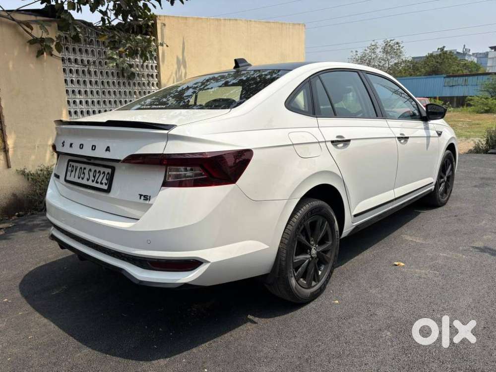 Skoda Slavia 1.0 Style Non-sunroof Tsi, 2024, Petrol