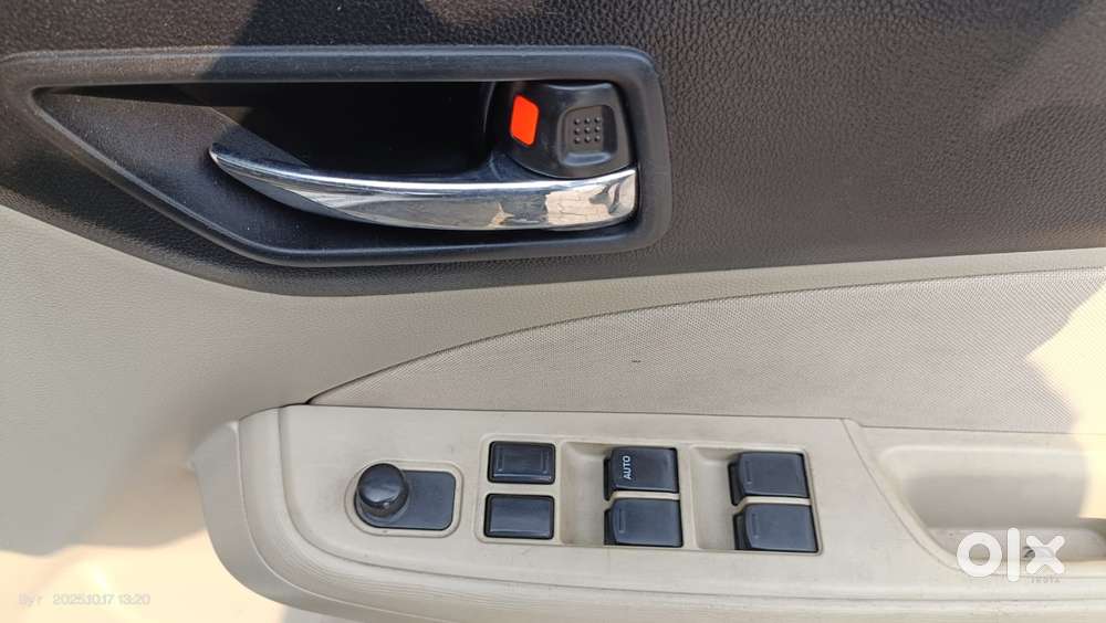Maruti Suzuki Swift Dzire Vdi Optional, 2018, Diesel