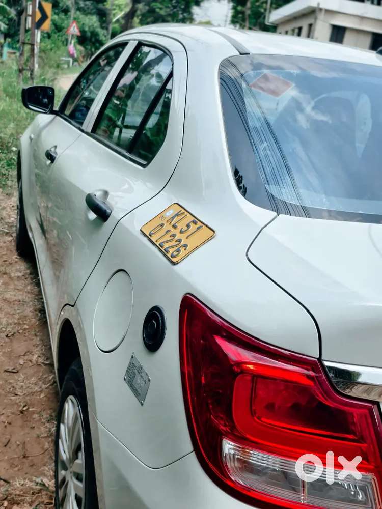 Maruti Suzuki Dzire 2024 Cng & Hybrids 85000 Km Driven