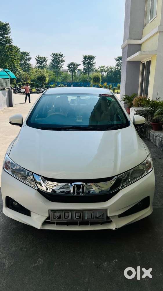 Army Officer Owned Single Hand Driven White Honda City Diesel