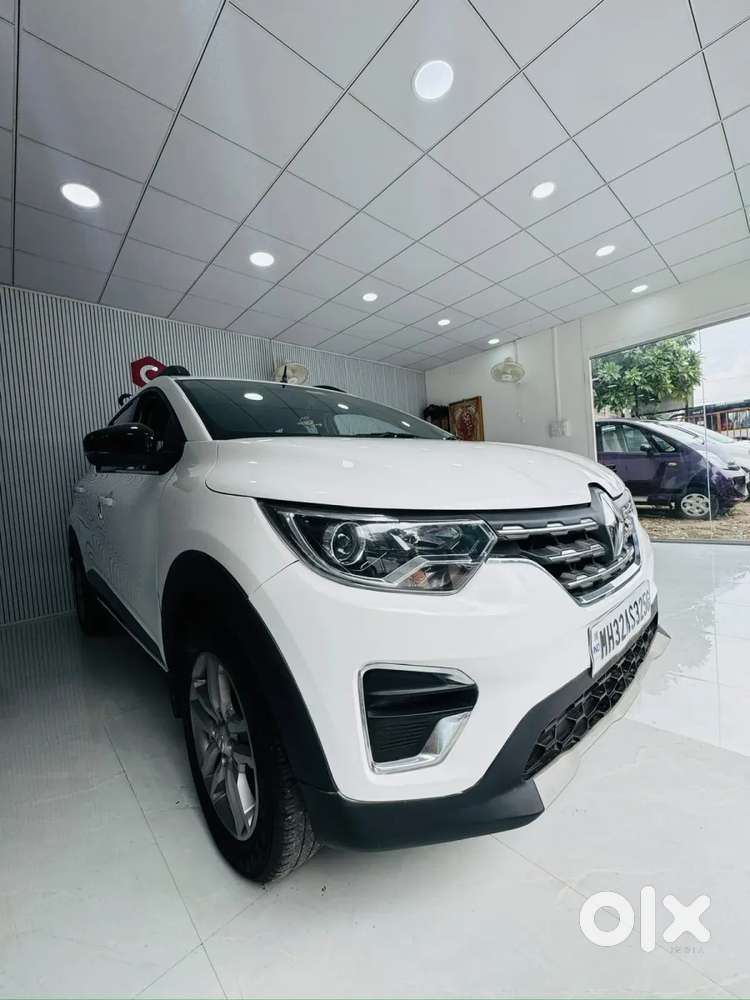 Renault Triber Rxz, 2022, Petrol