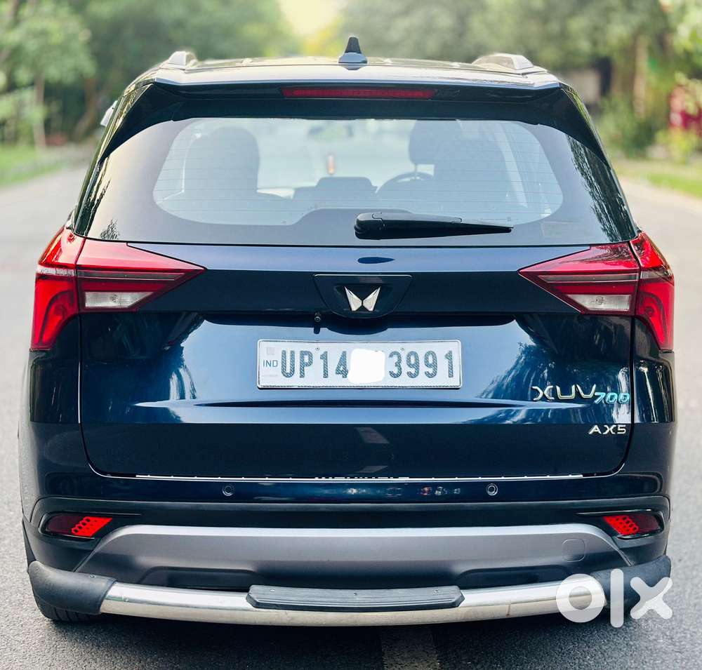 Mahindra Xuv700 Ax 5 Petrol Mt Str (e), 2022, Petrol
