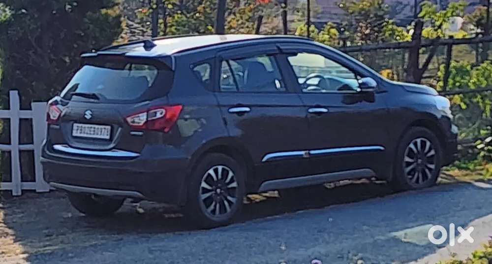 S-cross 1.5 Zeta Well Maintained Car