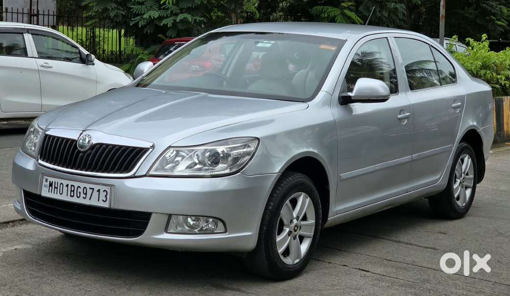 Skoda Laura Ambiente 2.0 Tdi Cr Manual, 2013, Diesel