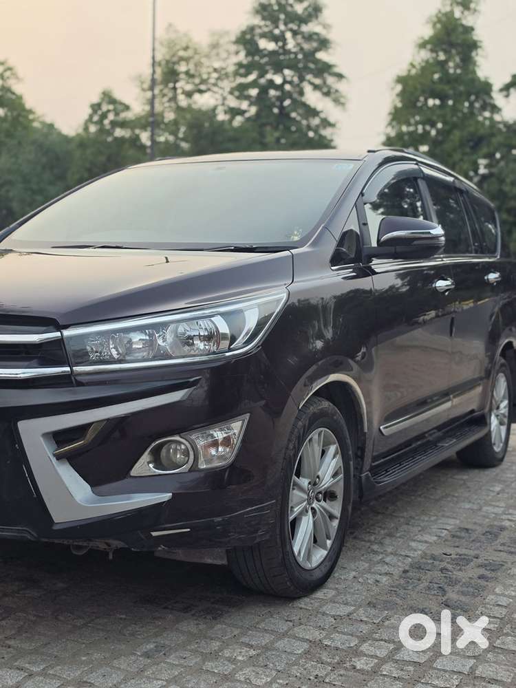 Toyota Innova Crysta 2019