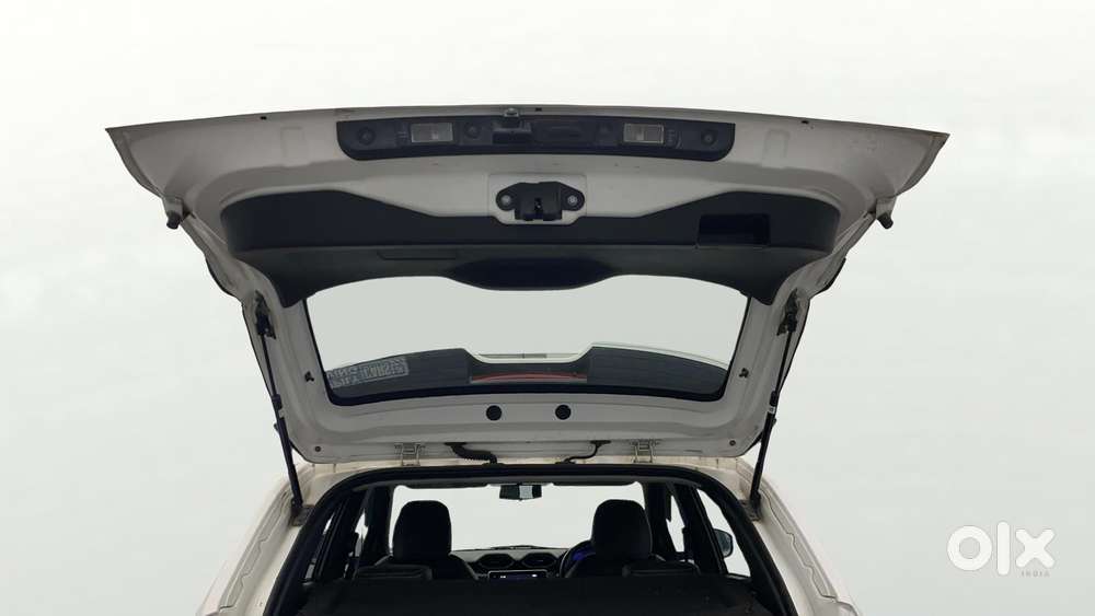 Nissan Magnite 1.0 Xv Premium, 2021, Petrol