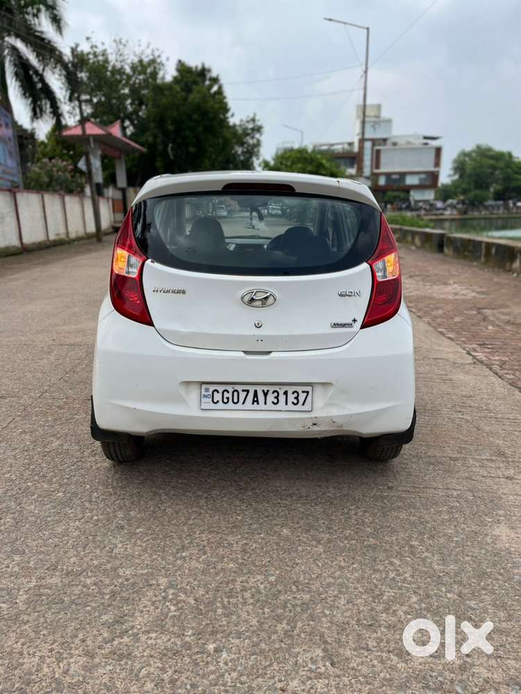 Hyundai Eon Petrol Magna+ 2015