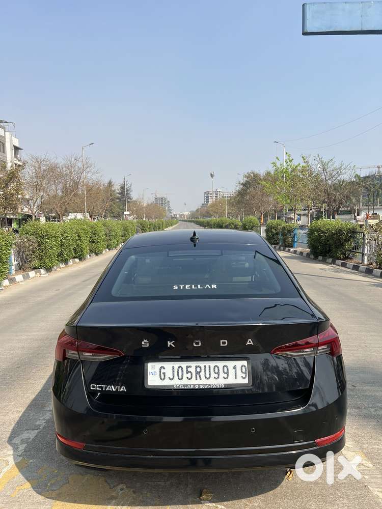 Skoda Octavia 2.0 L K Tsi At, 2023, Petrol