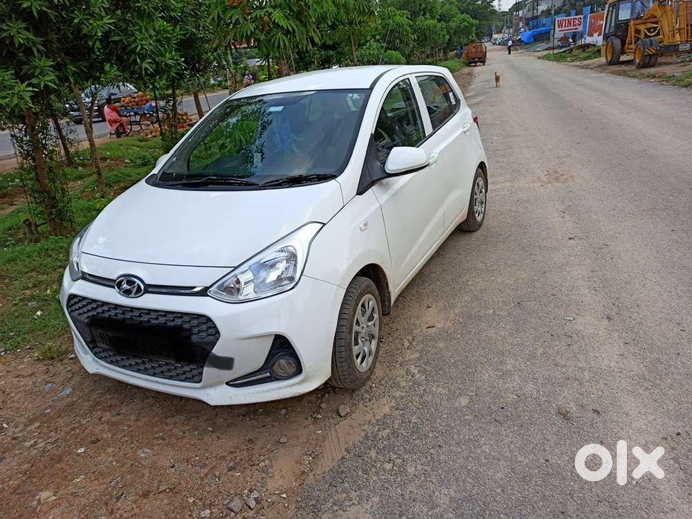 Hyundai Grand I10 2017 Petrol Well Maintained