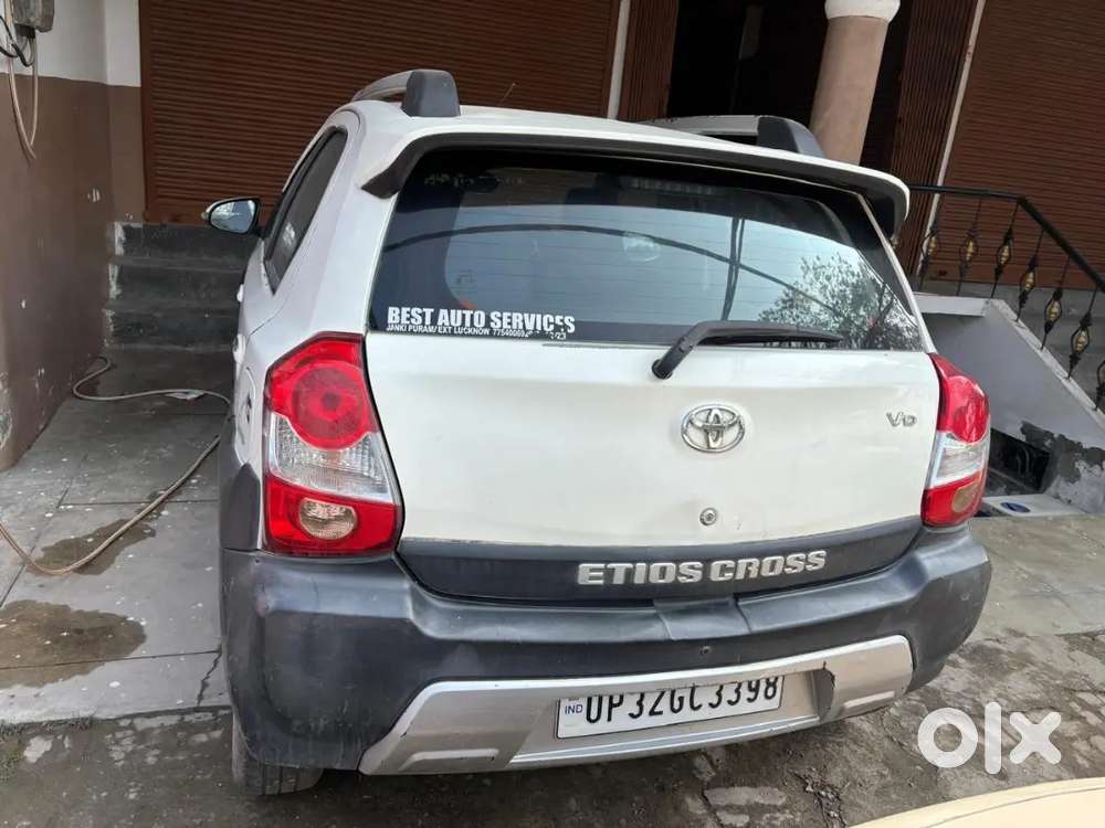 Toyota Etios Cross 2015 Diesel 230000 Km Driven