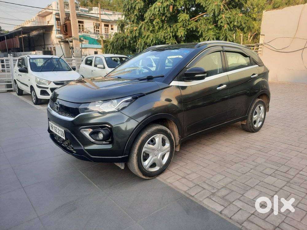 Tata Nexon 1.2 Revotron Xm (s), 2022, Petrol