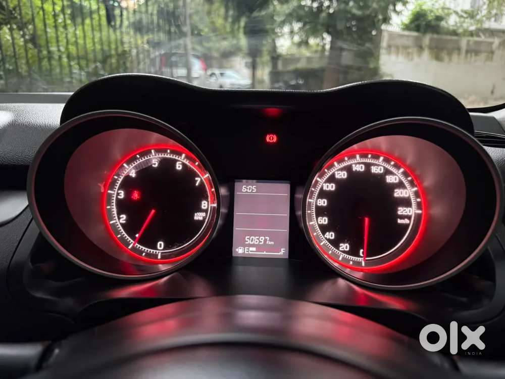 Maruti Suzuki Swift Vxi, 2023, Petrol